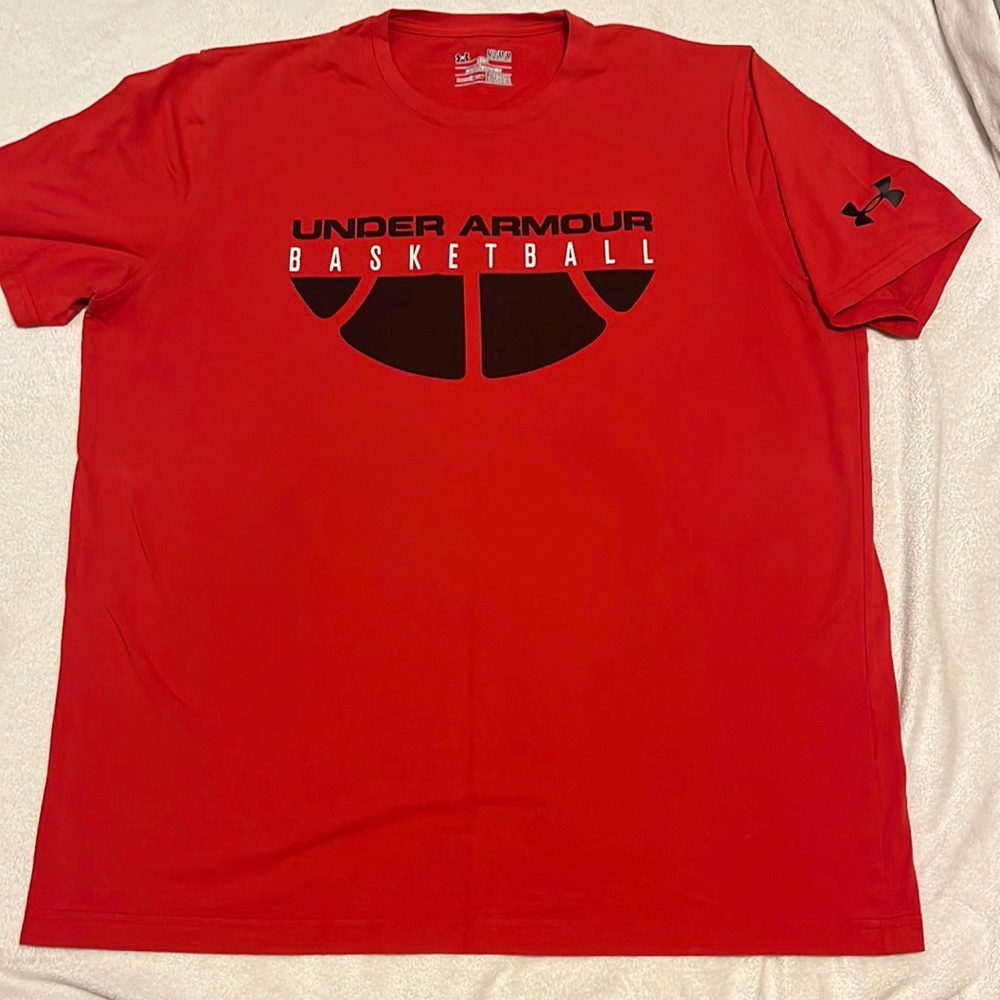 Under Armour T shirt